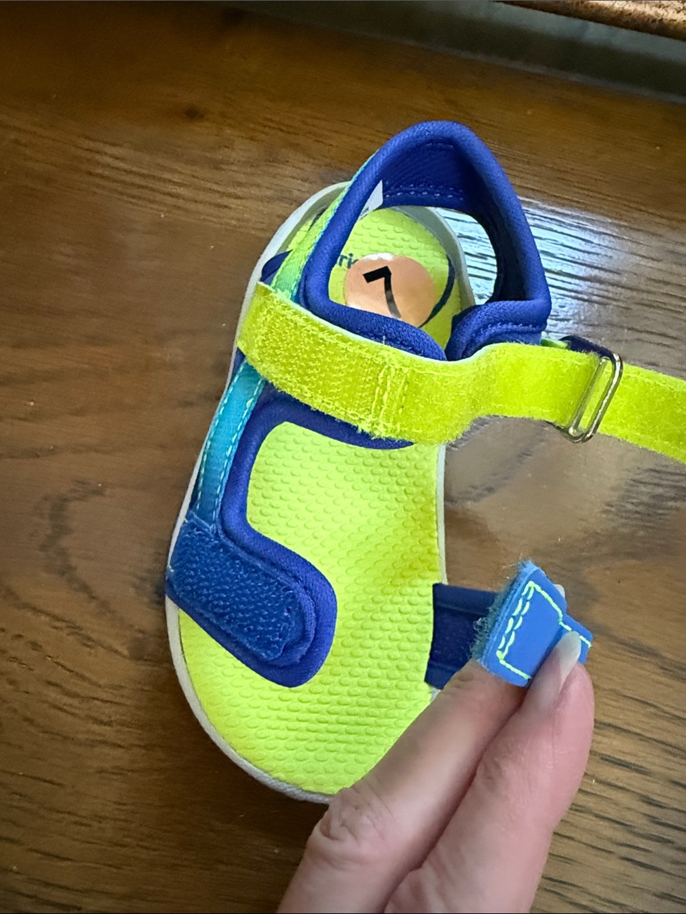 Stride Rite Asher Boys Neon Yellow & Blue Sandals. Water friendly. Size 7. - Picture 11 of 13